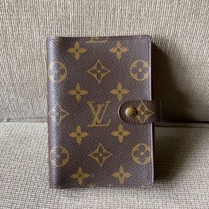 Louis Vuitton agenda pm
